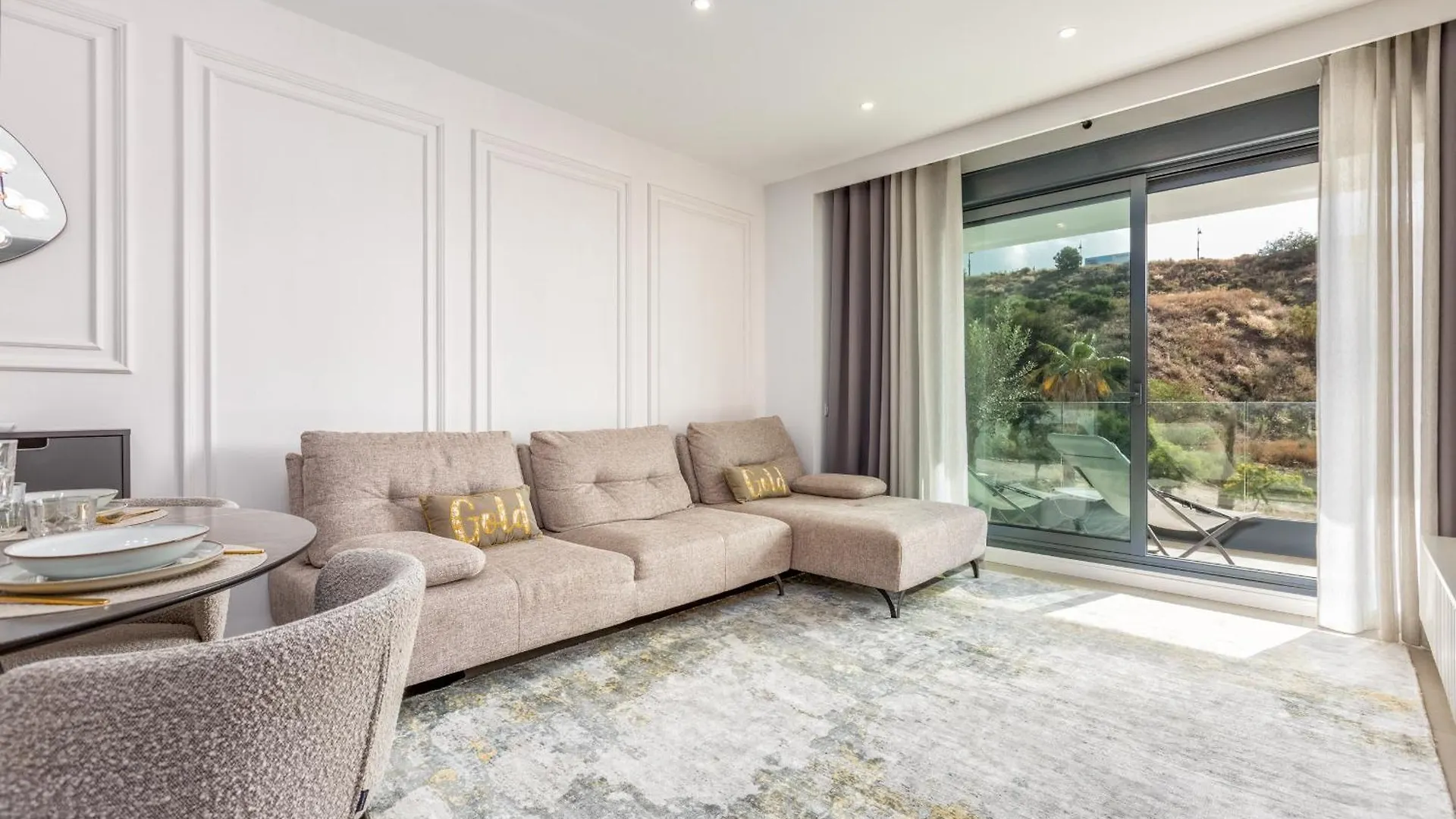 Apartment Vivi Homes - Sunny Views Wellness, Gym, Pool & Sea View Fuengirola