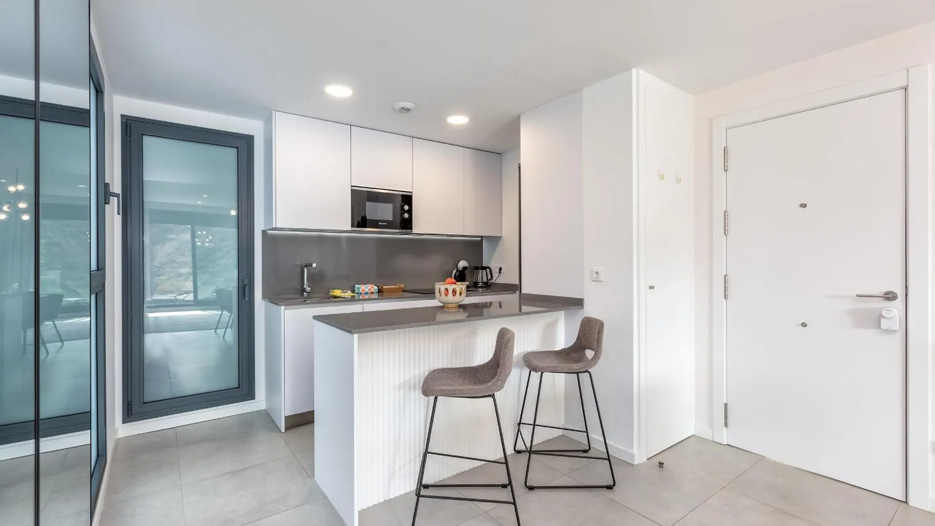 Vivi Homes - Sunny Views Wellness, Gym, Pool & Sea View Fuengirola Apartment